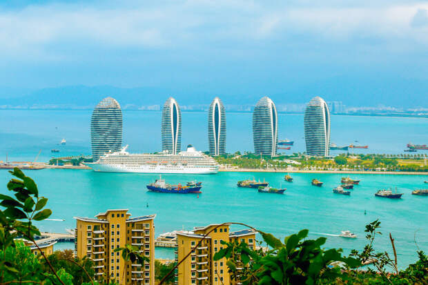 Турэксперт Арзуманов: на Хайнань нужно летать до февраля за 200 тыс. рублей