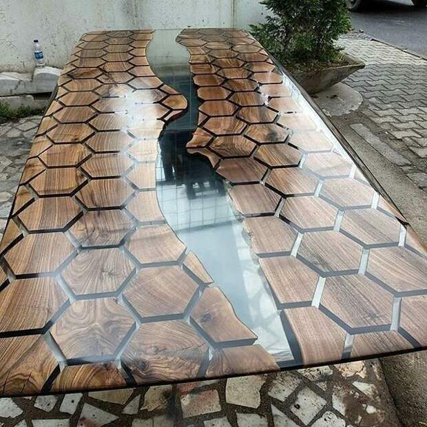 Самые красивые столы со смолой