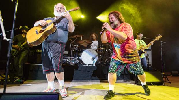 Tenacious D's New Song About Giannis Antetokounmpo Is A Certified Banger