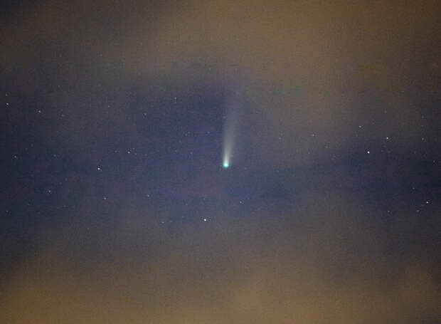 Две яркие кометы смогут увидеть крымчане в апреле: в какое время суток смотреть на небо