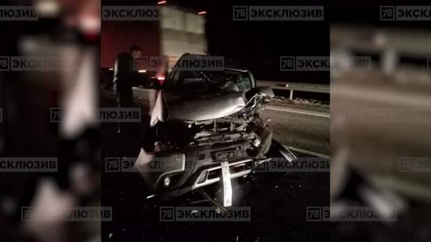 На Мурманском шоссе Volkswagen лоб в лоб столкнулся с Mitsubishi, погибла женщина