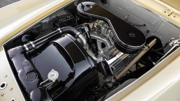 Концептуальный родстер реактивной эры Dodge Firearrow II