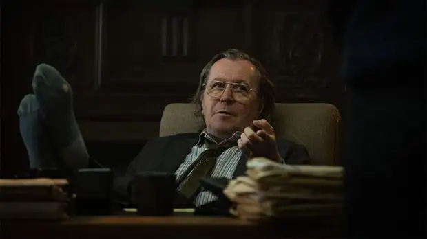 На Луну и обратно: что смотреть в онлайн-кинотеатрах в апреле