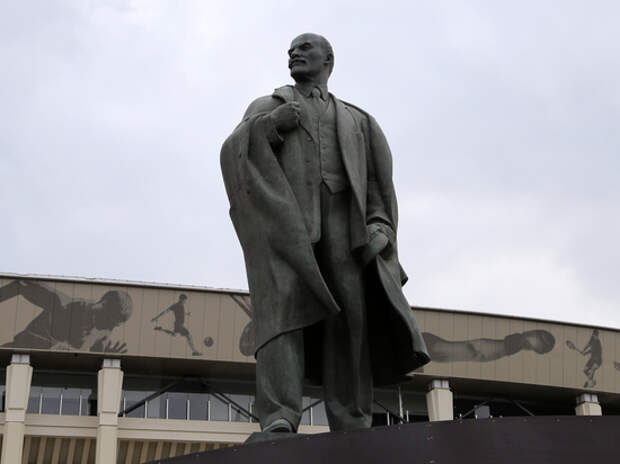 Автор памятника Ленину высмеял предложение признать его культурным наследием