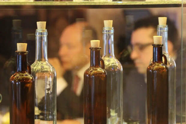 Министры Эстонии и Латвии поддержали слова Каллас об алкогольной «терапии»