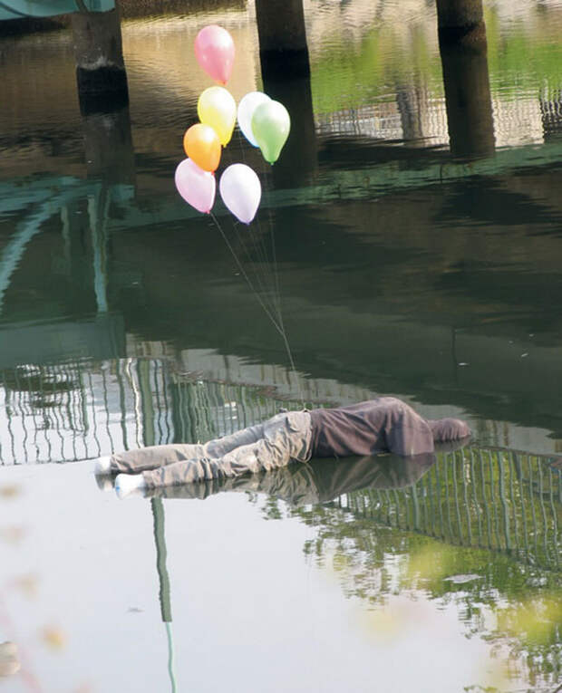 Странные городские скульптуры Марка Дженкинса