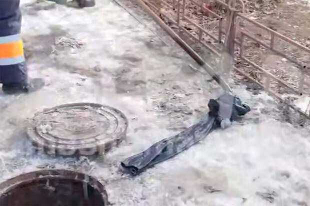 Mash: житель Воронежа может заплатить полмиллиона за смытые в унитаз джинсы