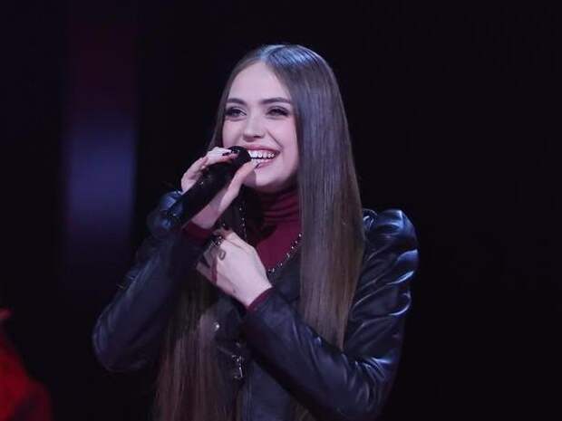 Финалистка «Голос.Дети» Юлия Гаврилова поразила наставников на взрослом «Голосе»