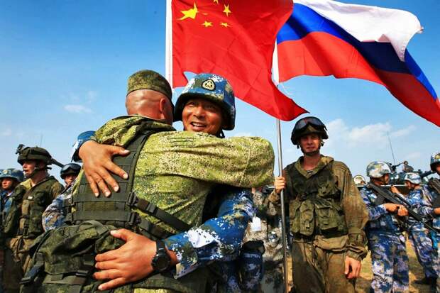 Китай хочет создать с Россией военный блок. А совместно с Индией Россия разработает новый танк