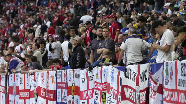 Олли: сотни фанатов три часа не могли выехать из Гельзенкирхена после матча Евро