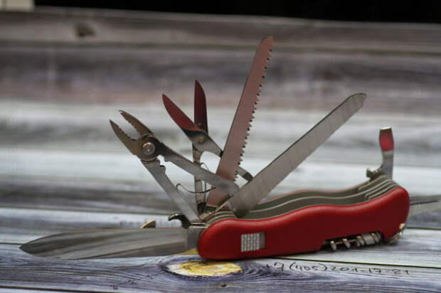Запомните, нож - это инструмент. /Фото: io.ua.