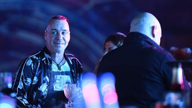 "Русские везде": вокалист Rammstein ошарашил публику на концерте в Дубае