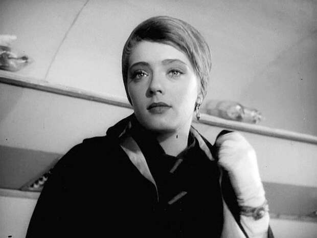 Писанная красавица с успехом закончила мастерскую Михаила Ромма во ВГИКе в 1963-м году Фото: кадр из фильма.