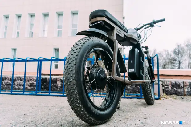 Омичи разработали электробайк. Рассказываем, когда его выпустят и сколько он будет стоить