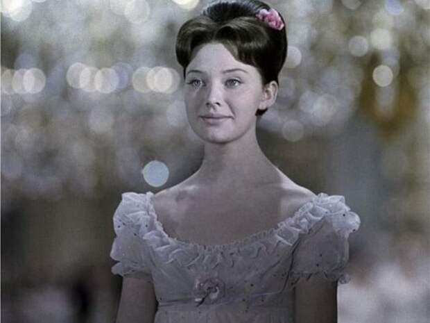 Людмила Савельева в фильме *Война и мир*, 1965-1967
