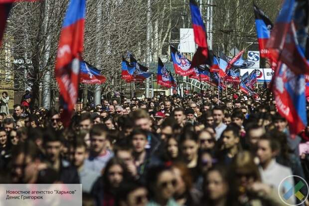 Киев продолжает рвать последние ниточки с Донбассом: ДНР и ЛНР становятся российскими регионами