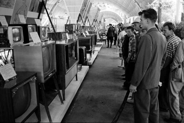 Выставка американских телевизоров. Москва. СССР. 1959г. интересно, история, фото