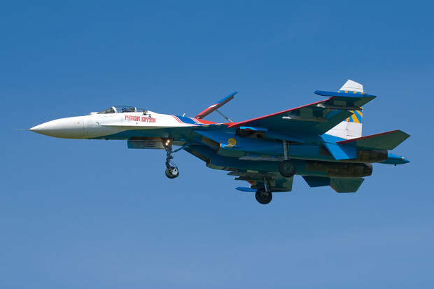 Крушение Су-27 в Подмосковье: погиб летчик из группы «Русские Витязи», уводя самолёт от жилых домов! Скорбим