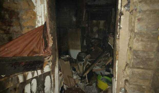 Пожар с погибшим ночью произошел в соседнем доме с ОКН «Усадьба Лапиной» в Уфе