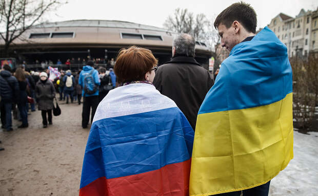 Социологи зафиксировали рост симпатий украинцев к России