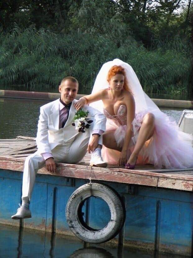 Невесты, которые не прочь похвастать ножками