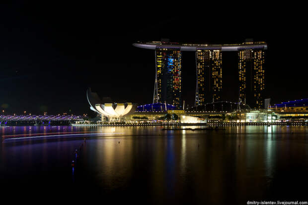 Отель Марина Бэй (Marina Bay Sands)