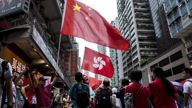 США ловко «выстрелили себе в ногу» и полностью «слили» Гонконг Китаю