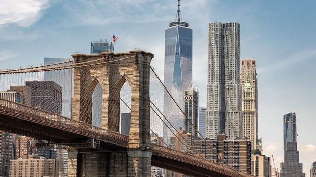 В США спорят о плане Байдена. За что критикуют инвестиции в социальные программы?