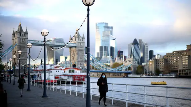 В Британии за сутки выявили более 26 тысяч случаев коронавируса