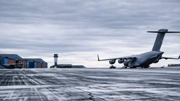 Гренландию превращают в троянского коня, который будет таранить Россию с севера