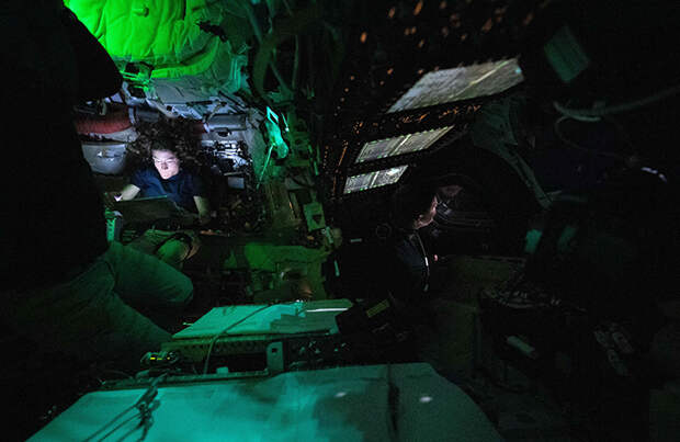 Корабль Orion преодолел уже две трети пути к Луне