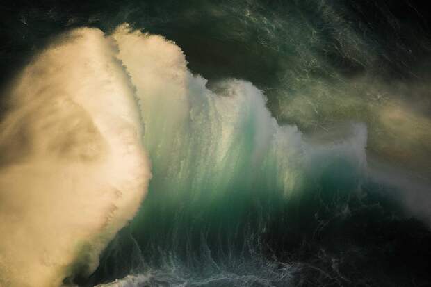 Океанские волны в фотопроекте «Водоворот». Автор Люк Шэдболт (7)