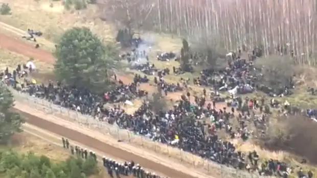 Нелегальные мигранты предприняли первые попытки пересечь польскую границу