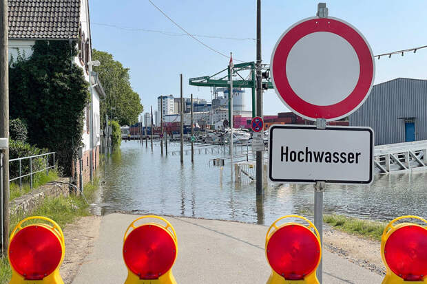 Населенные пункты в Баварии оказались под угрозой затопления из-за прорыва дамб