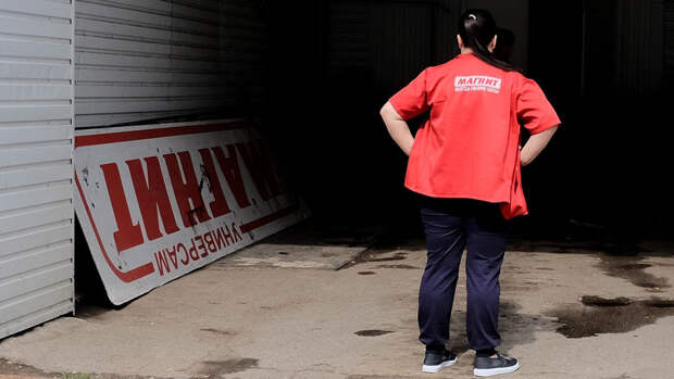 SHOT ПРОВЕРКА выявила уличный мусорный бак в торговом зале "Магнита"