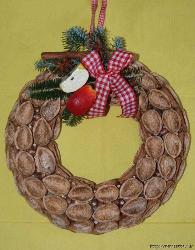 рождественский венок из грецких орехов (36) (544x700, 306Kb)