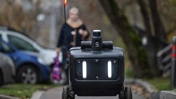 Специалист Корнеев: роботы частично заменят курьеров в Москве и Подмосковье