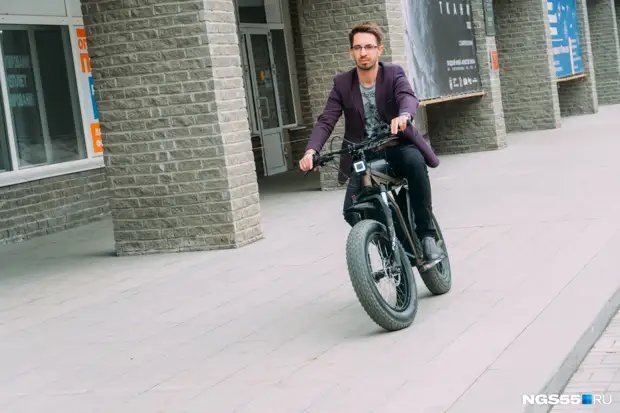 Омичи разработали электробайк. Рассказываем, когда его выпустят и сколько он будет стоить