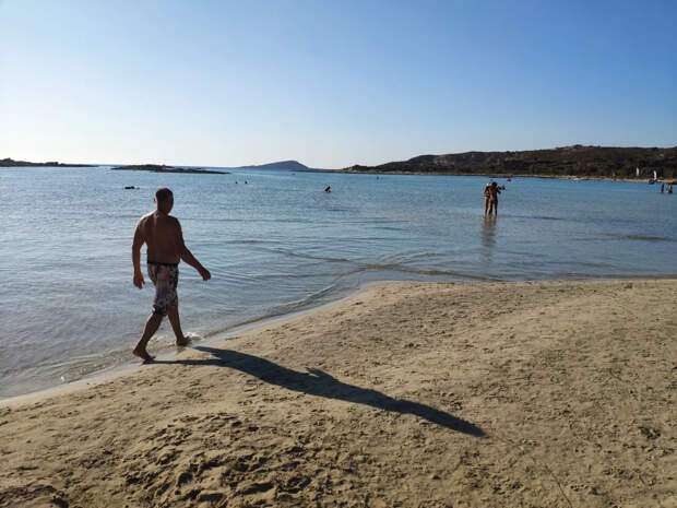 SHOT: Во Вьетнаме русского туриста попытались выгнать с пляжа