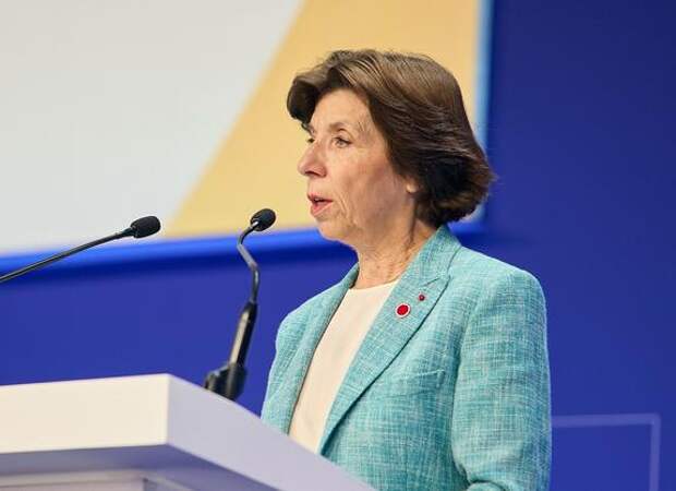 МИД Франции: около 10% населения бежали из Карабаха из-за военной операции Баку