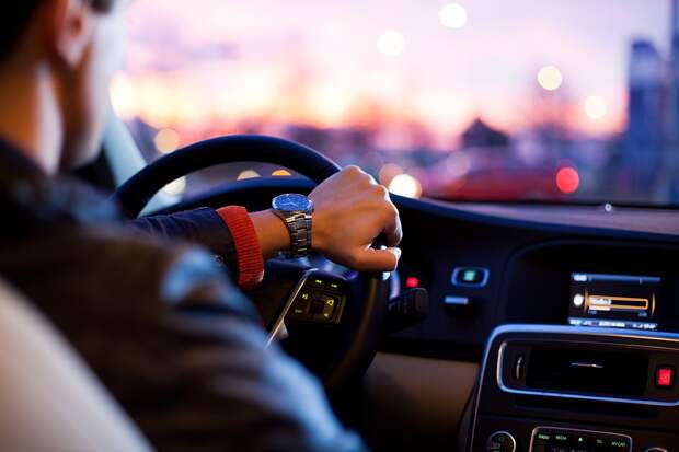 car-1149997_960_720 alt