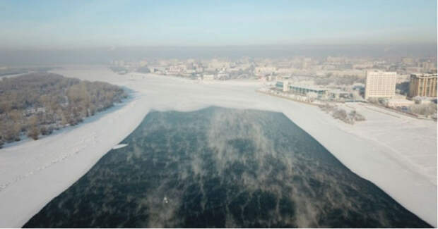 На Иртыше при 30-градусных морозах не замерзает вода, и никто не знает почему