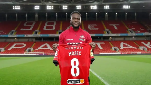 Мозес рассказал, как помог финансами нигерийской официантке в Грозном