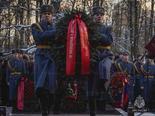 В Санкт-Петербурге почтили память погибших пожарных