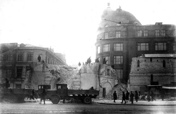 Как сносили Москву в 1930-е годы? Исчезнование старой Москвы в кадрах. #80