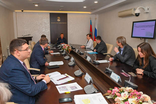 В мэрии Барнаула продолжают работу над развитием центральной части города / Фото: barnaul.org