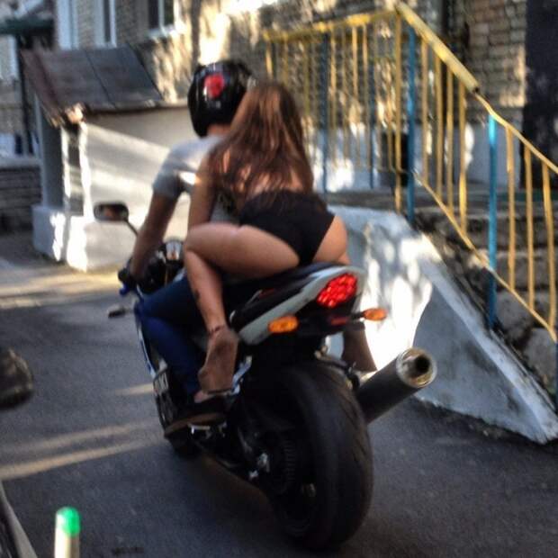 Девушки на мотоциклах