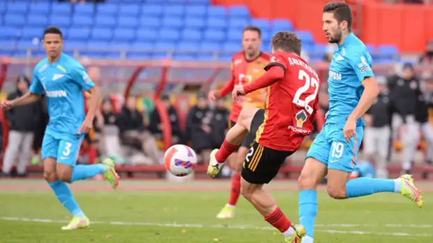 Пресняков: «Зенит» забыл, как играть без помощи судьи