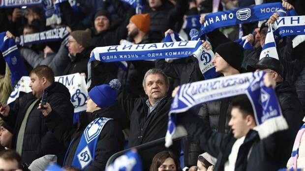 Московское "Динамо" громит "Крылья Советов", Миранчук забил дебютный гол