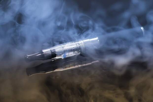 Госдума предложила приравнять бестабачные смеси к никотину
